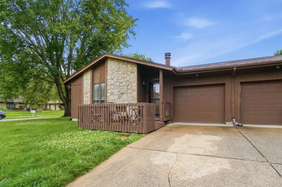 2221 Joshua Circle, Turtlecreek, OH 45044 - #2