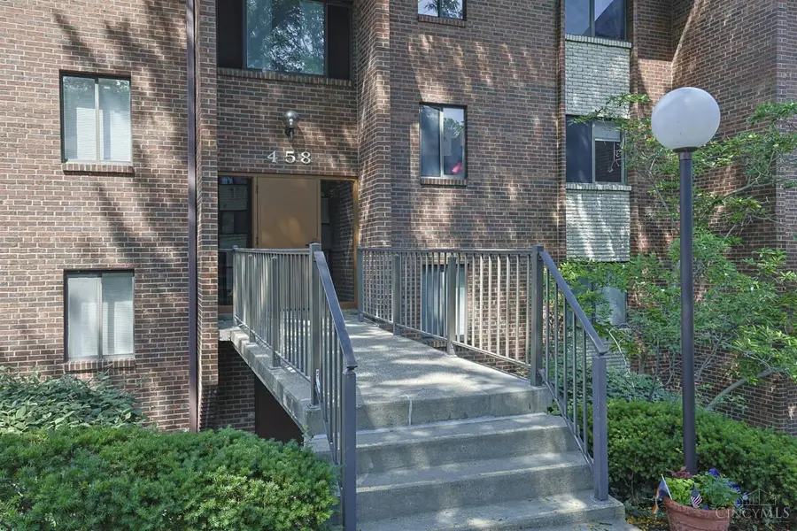 458 Grand Avenue #1, Cincinnati, OH 45205 - #3