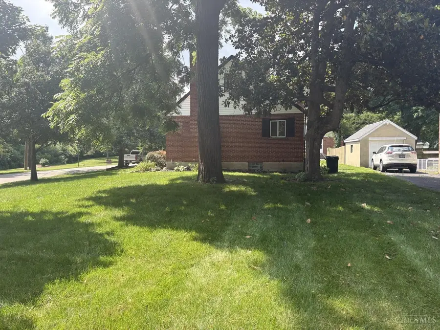 1427 N Park Avenue, Wyoming, OH 45215 - #2