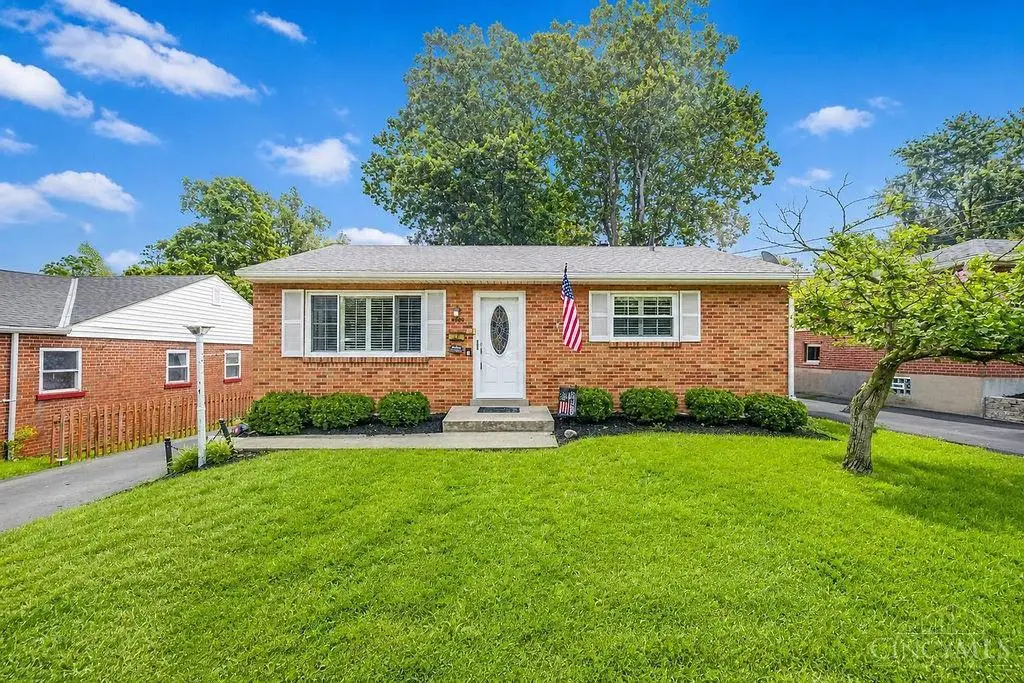 8000 Queens Avenue, Sycamore, OH 45236 - #1