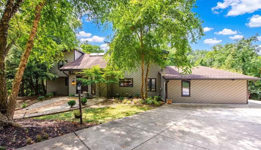 7708 Creekwood Lane, Amberley, OH 45237 - #3