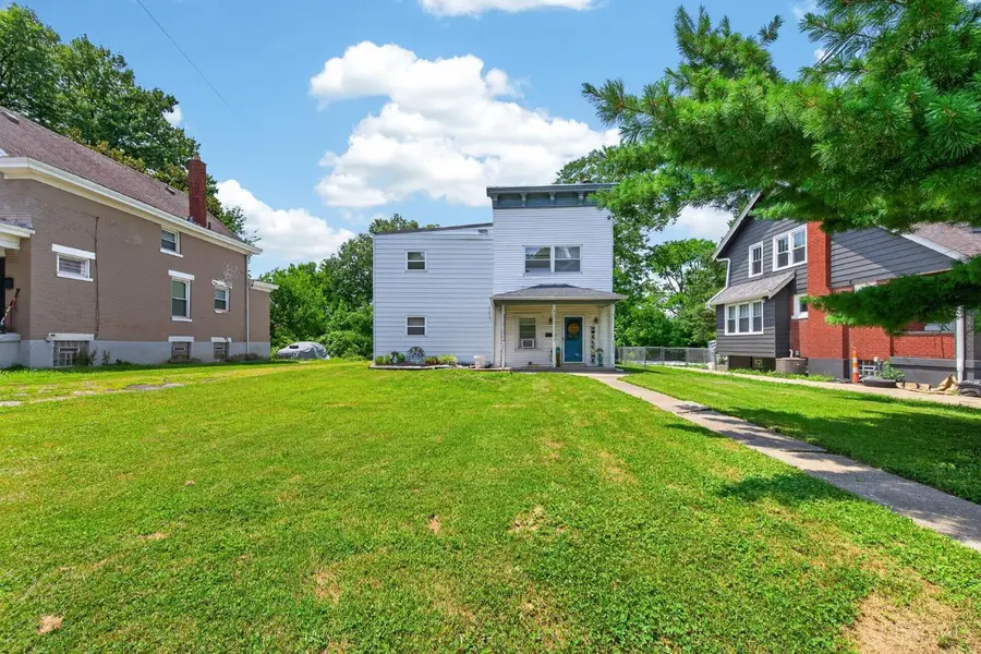 3935 Washington Avenue, Cheviot, OH 45211 - #2
