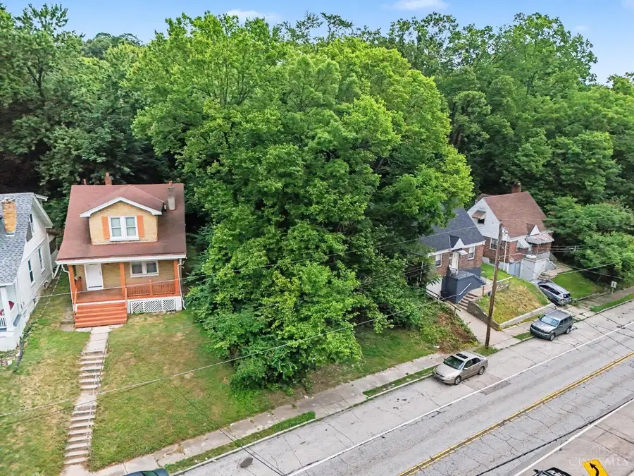 410 Elberon Avenue, Cincinnati, OH 45205 - #3