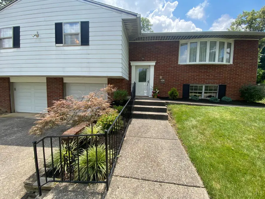 3367 Palmhill Lane, Cincinnati, OH 45239 - #2
