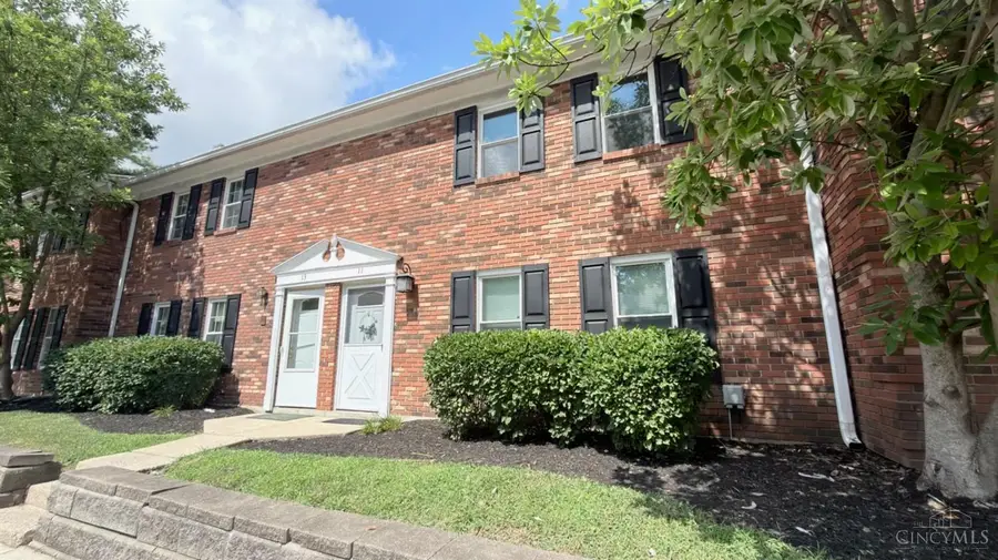 11 Queens Court, West Chester, OH 45069 - #2