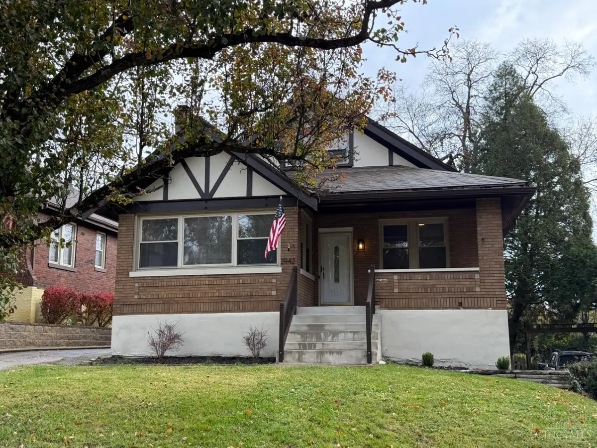 2942 Woodrow Avenue, Cincinnati, OH 45211 - #1