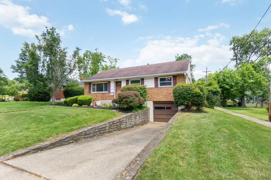 149 Ireland Avenue, Greenhills, OH 45218 - #2