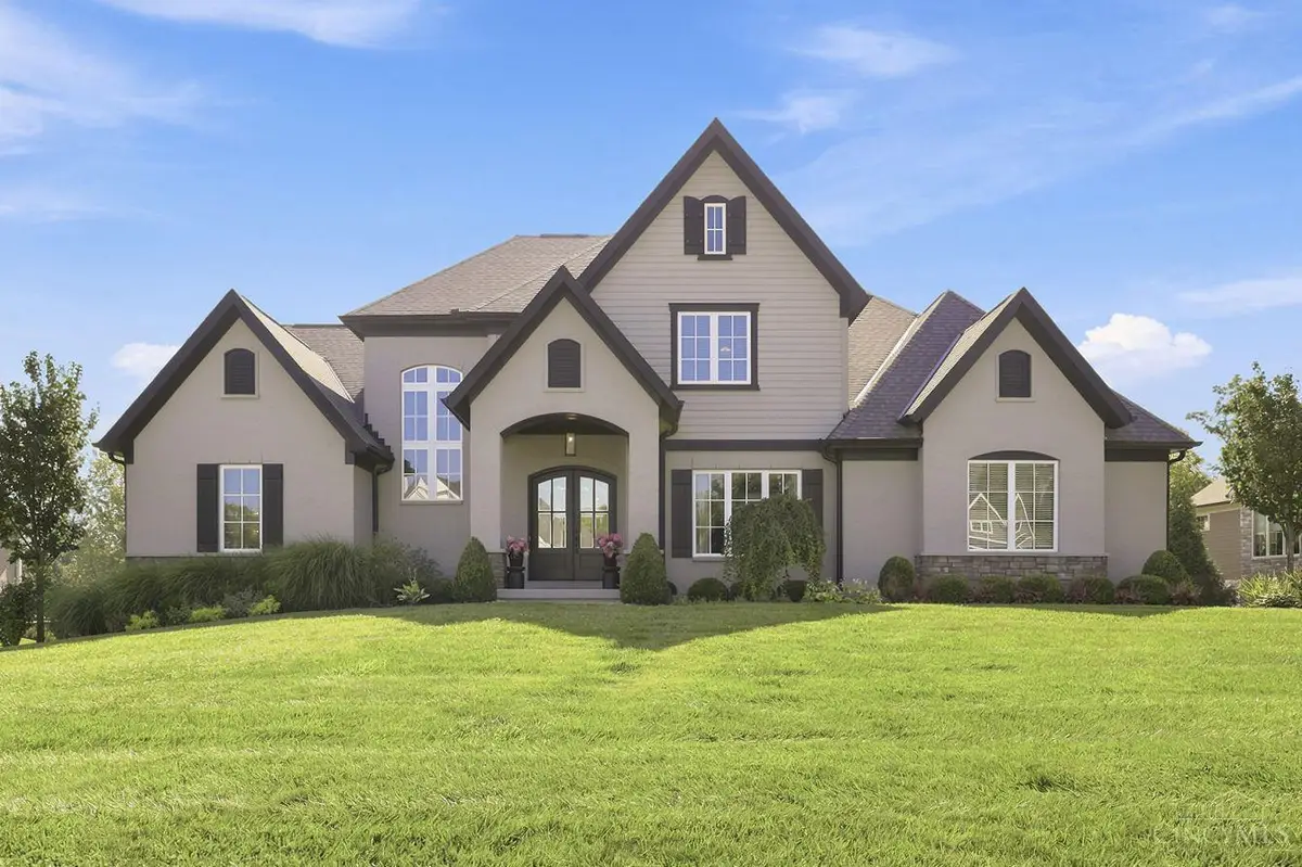 566 Forestedge Drive, Coldstream, OH 45255 - #1