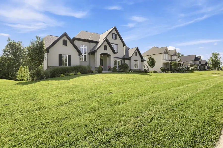 566 Forestedge Drive, Coldstream, OH 45255 - #2