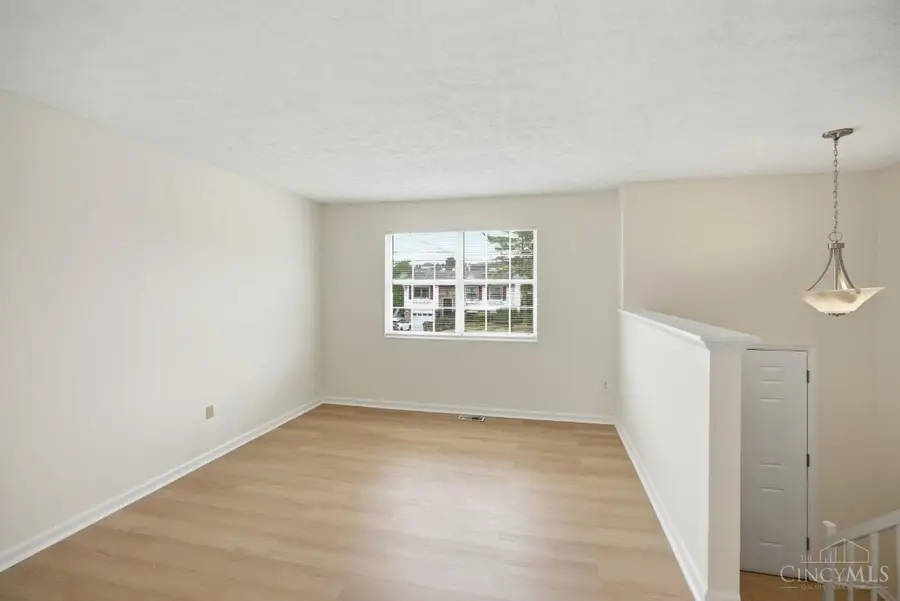 1576 Hazelgrove Drive, Cincinnati, OH 45240 - #3