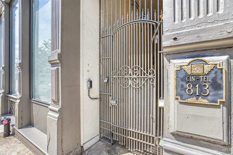 813 Broadway Street #302, Cincinnati, OH 45202 - #2