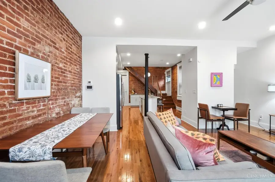 154 E Mcmicken Avenue, Cincinnati, OH 45202 - #3