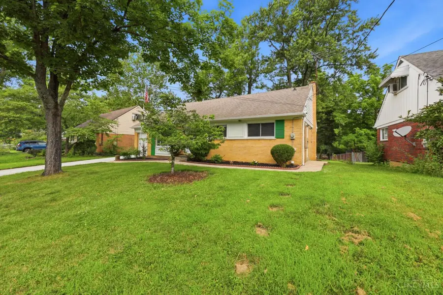 8785 Mockingbird Lane, Finneytown, OH 45231 - #3