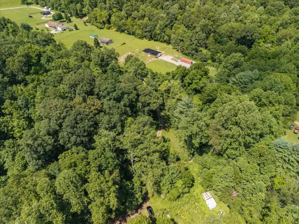 1746 Hackleshin Road, Mifflin Twp, OH 45646
