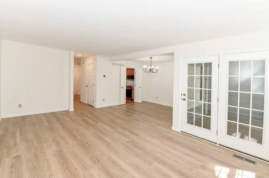 11528 Symmes Gate Lane, Symmes Township, OH 45249 - #3