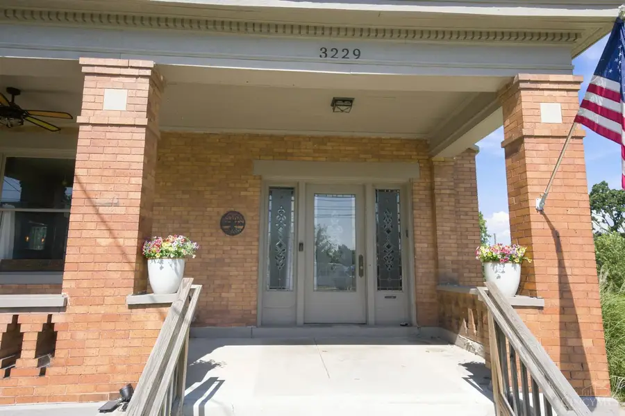 3229 Woodburn Avenue, Cincinnati, OH 45207 - #3