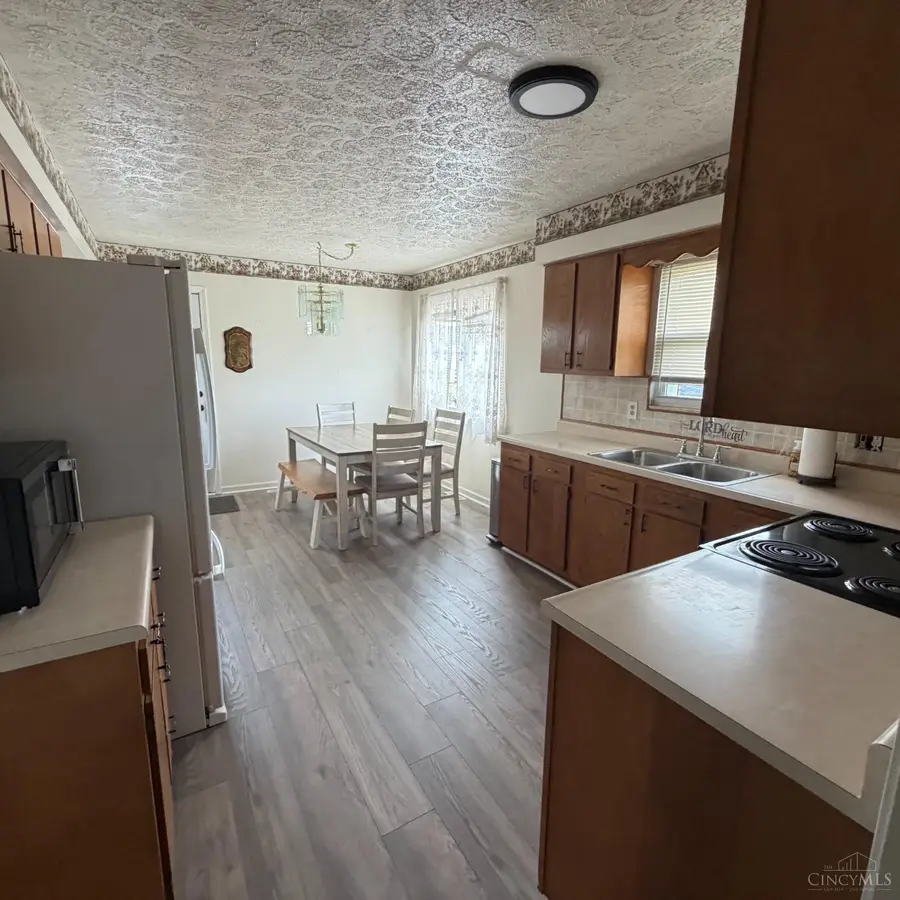 907 Arthur Street, Trenton, OH 45067 - #3