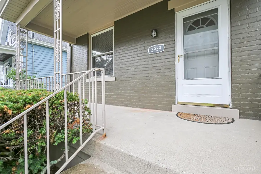 3939 Delmar Avenue, Cincinnati, OH 45211 - #3
