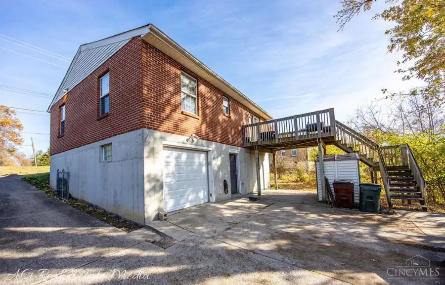 8925 Pippin Road, Cincinnati, OH 45251 - #2