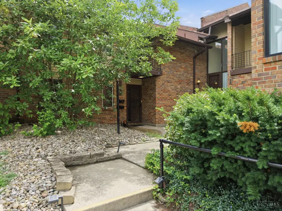 35 Stillmeadow Drive, Pierce, OH 45102 - #2