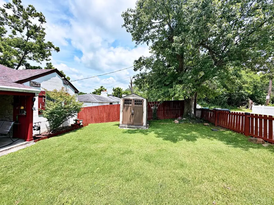 3673 Fyffe Avenue, Cincinnati, OH 45211 - #3