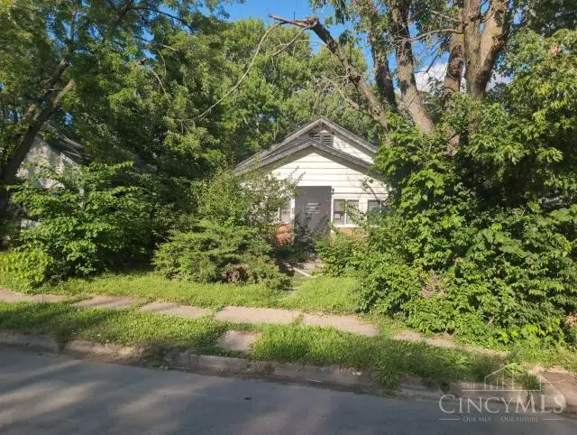 916 Leland Avenue, Dayton, OH 45402 - #3
