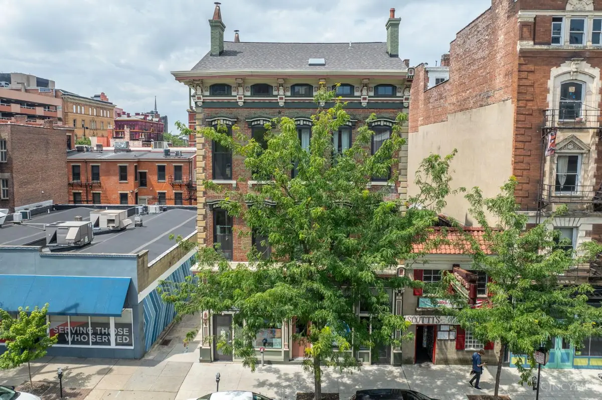 915 Vine Street #401, Cincinnati, OH 45202 - #1