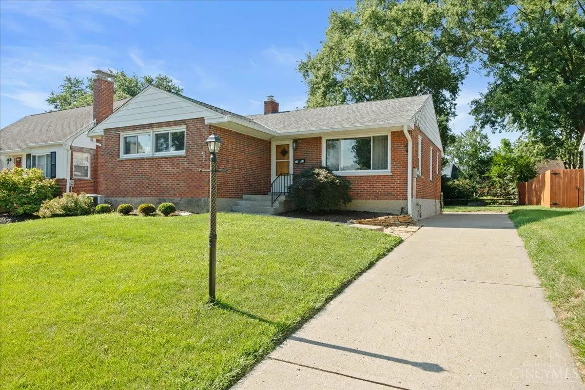 7823 Greenbriar Lane, Madeira, OH 45243 - #1
