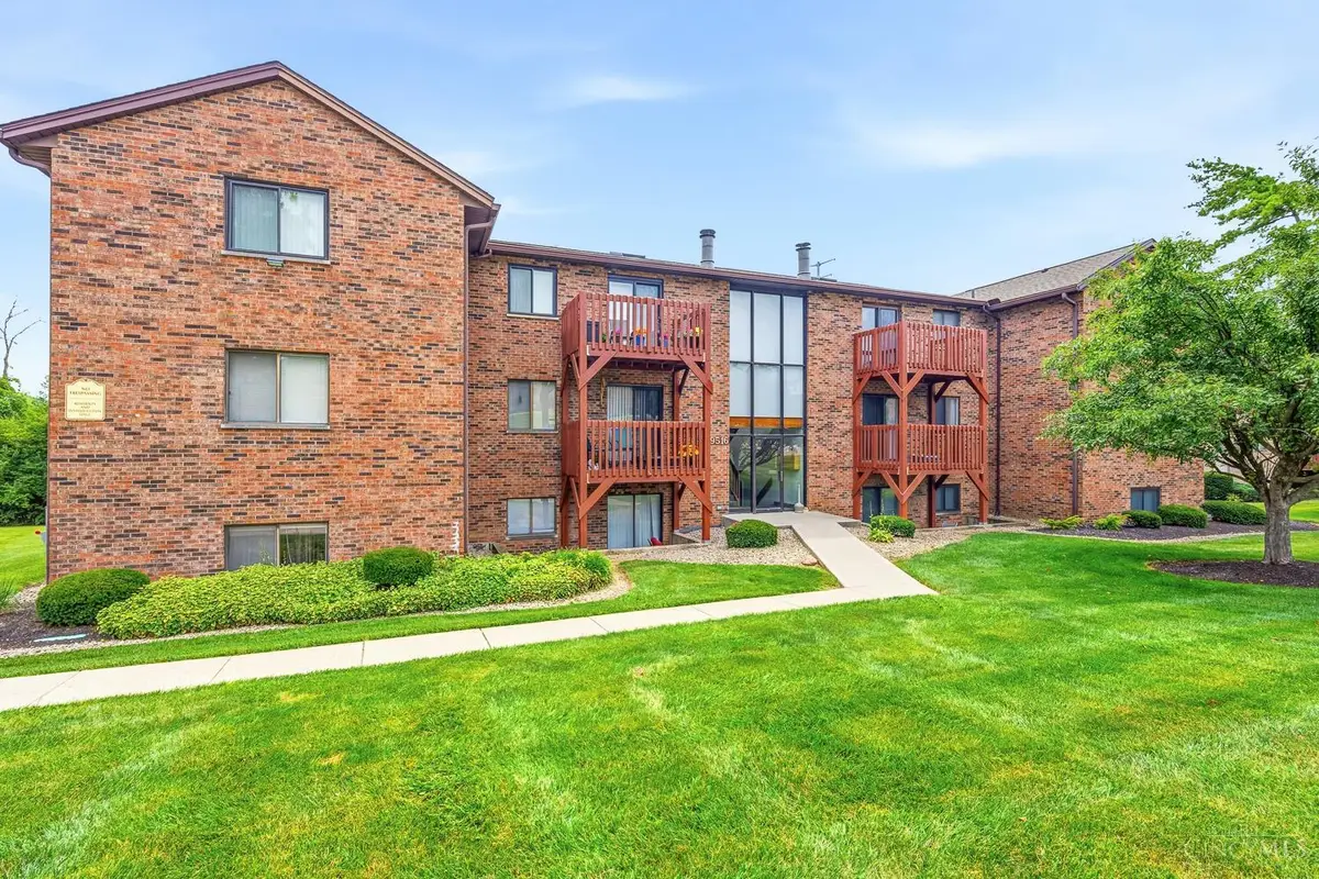 9516 Woodland Hills Drive, West Chester, OH 45011 - #1