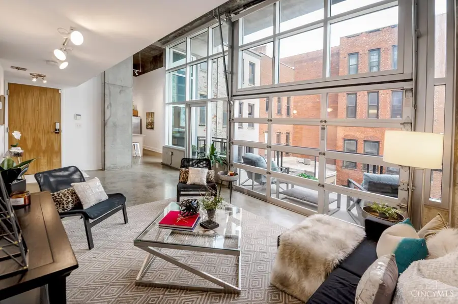 353 W Fourth Street #310, Cincinnati, OH 45202 - #3