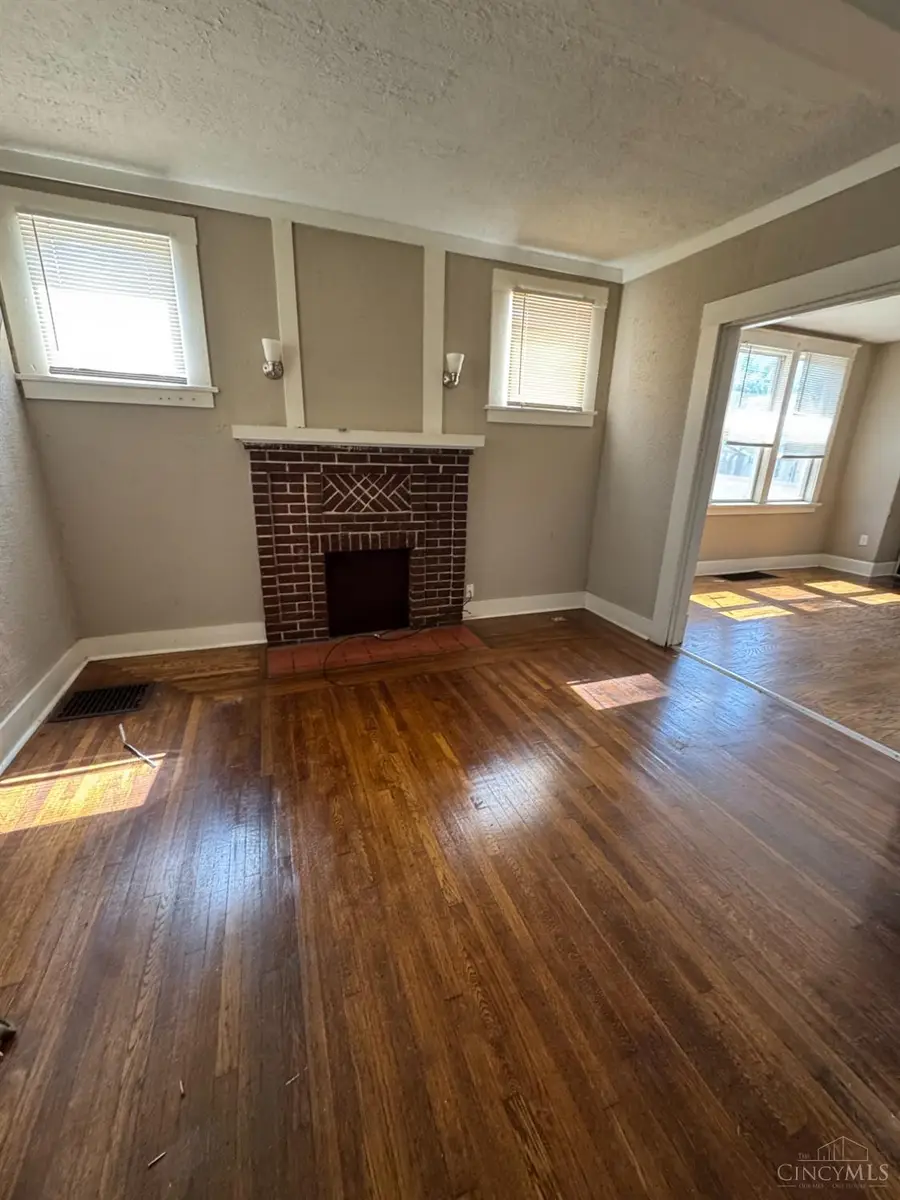 3223 Montana Avenue, Cincinnati, OH 45211 - #3