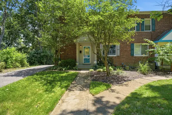 118 Burley Circle, Greenhills, OH 45218