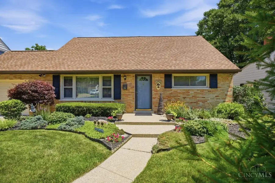 50 Hadley Road, Greenhills, OH 45218 - #3