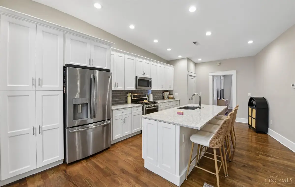 817 Broadway Street #3, Cincinnati, OH 45202 - #1