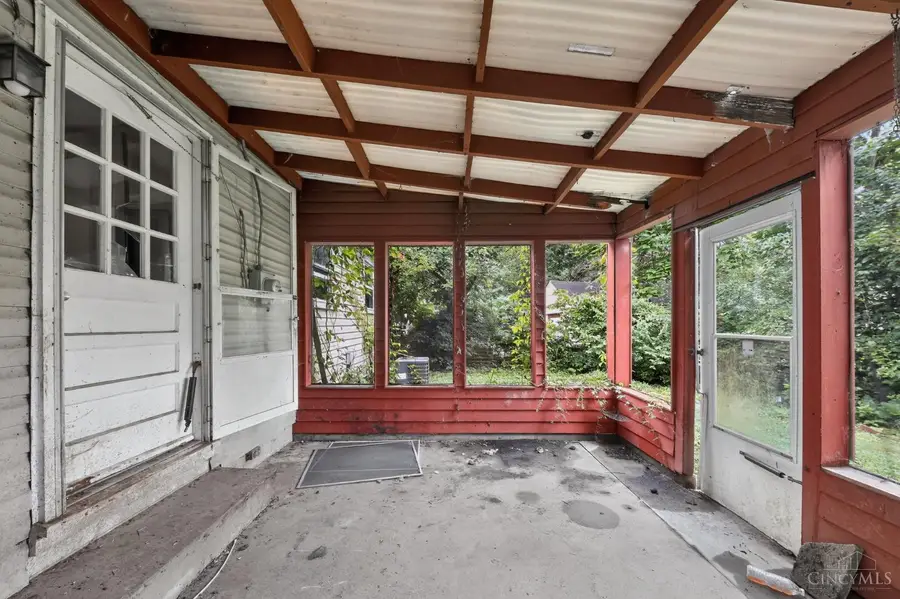 1944 Catalpa Avenue, North College Hill, OH 45239 - #2