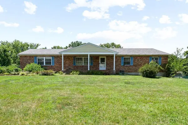 9334 Meadow Ridge Drive, West Chester, OH 45241