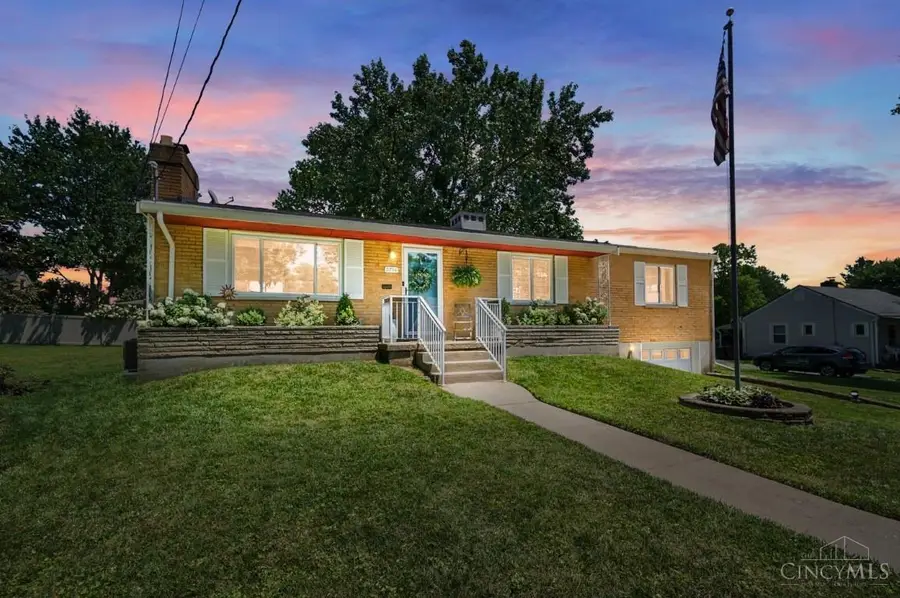 3714 Coral Gables Road, Green, OH 45248 - #2
