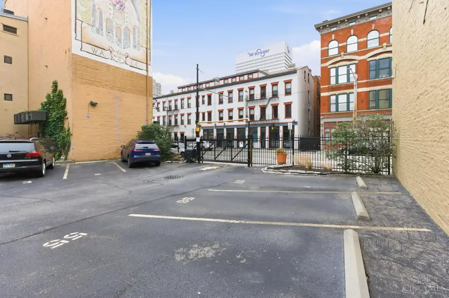 20 W Twelfth Street #403A, Cincinnati, OH 45202 - #3