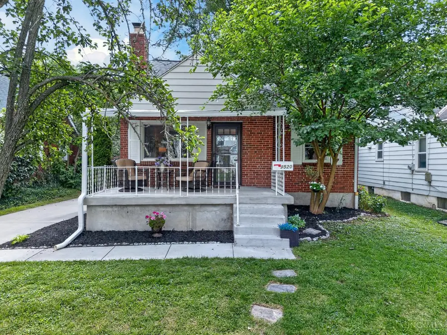 9520 West Avenue, Blue Ash, OH 45242 - #2