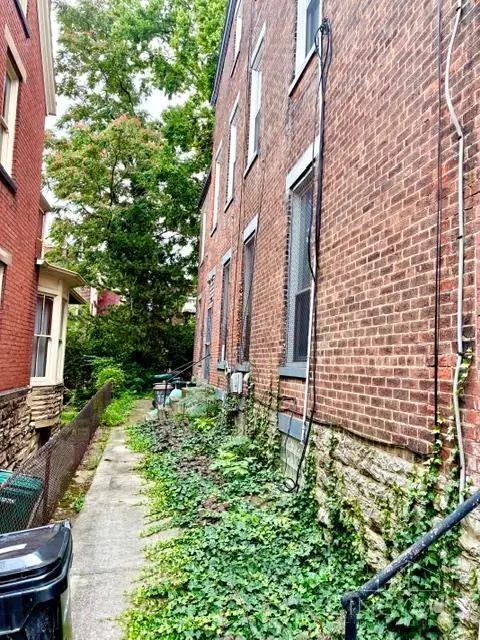 2910 Euclid Avenue, Cincinnati, OH 45219 - #3