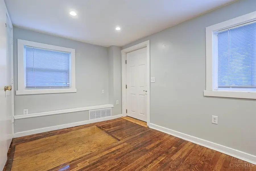 6158 Hillside Avenue, Cincinnati, OH 45233 - #3