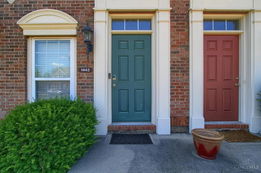 1443 Laurel Park Drive, Cincinnati, OH 45214 - #3