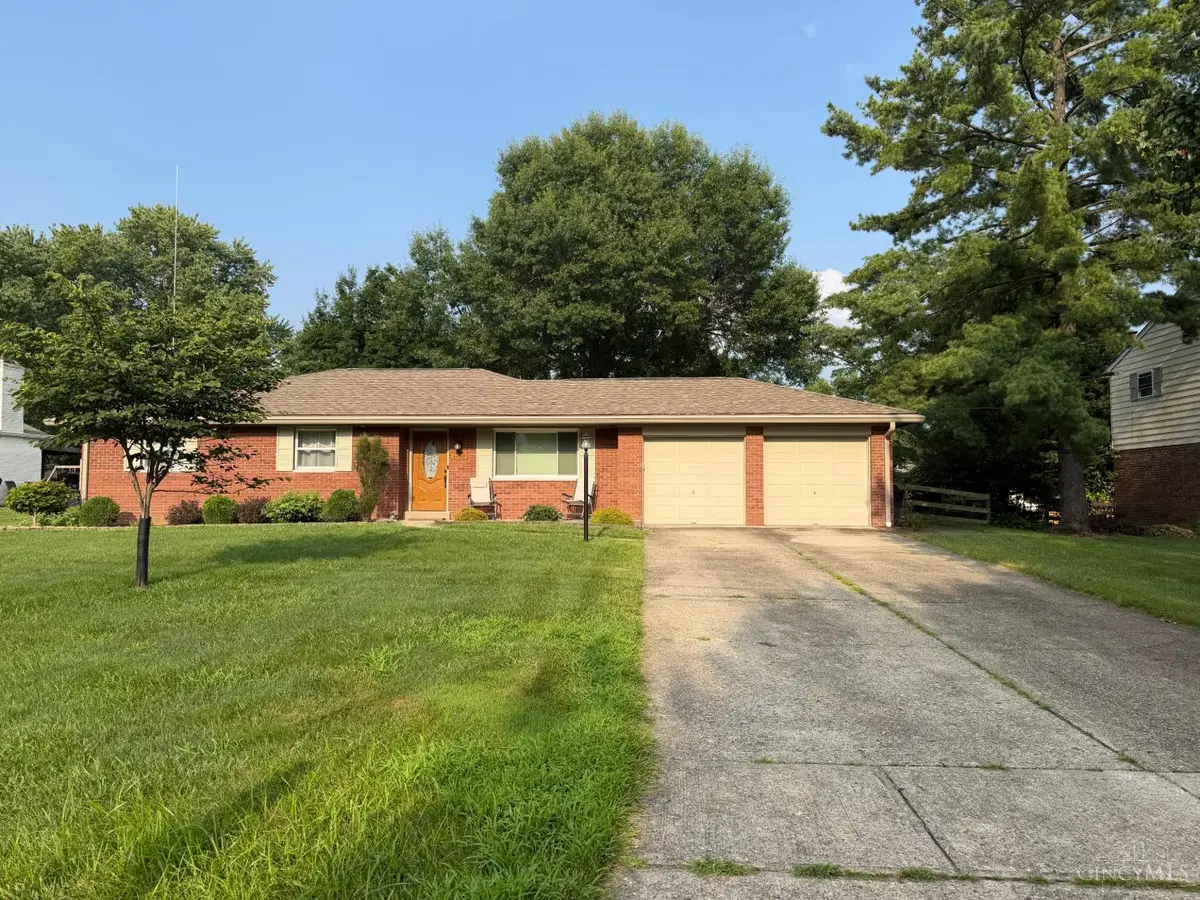 6080 Peachview Dr, Green, OH 45247 - #1