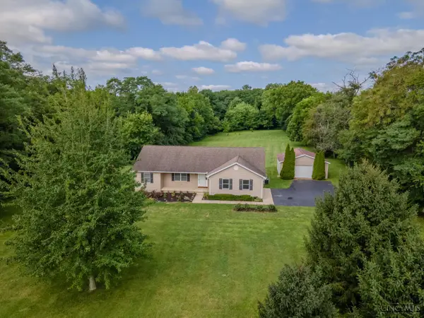 9989 Wolfe Road, New Vienna, OH 45159