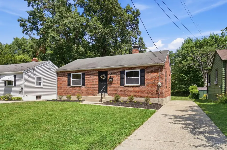 6926 Kleindale Ave, North College Hill, OH 45231 - #2