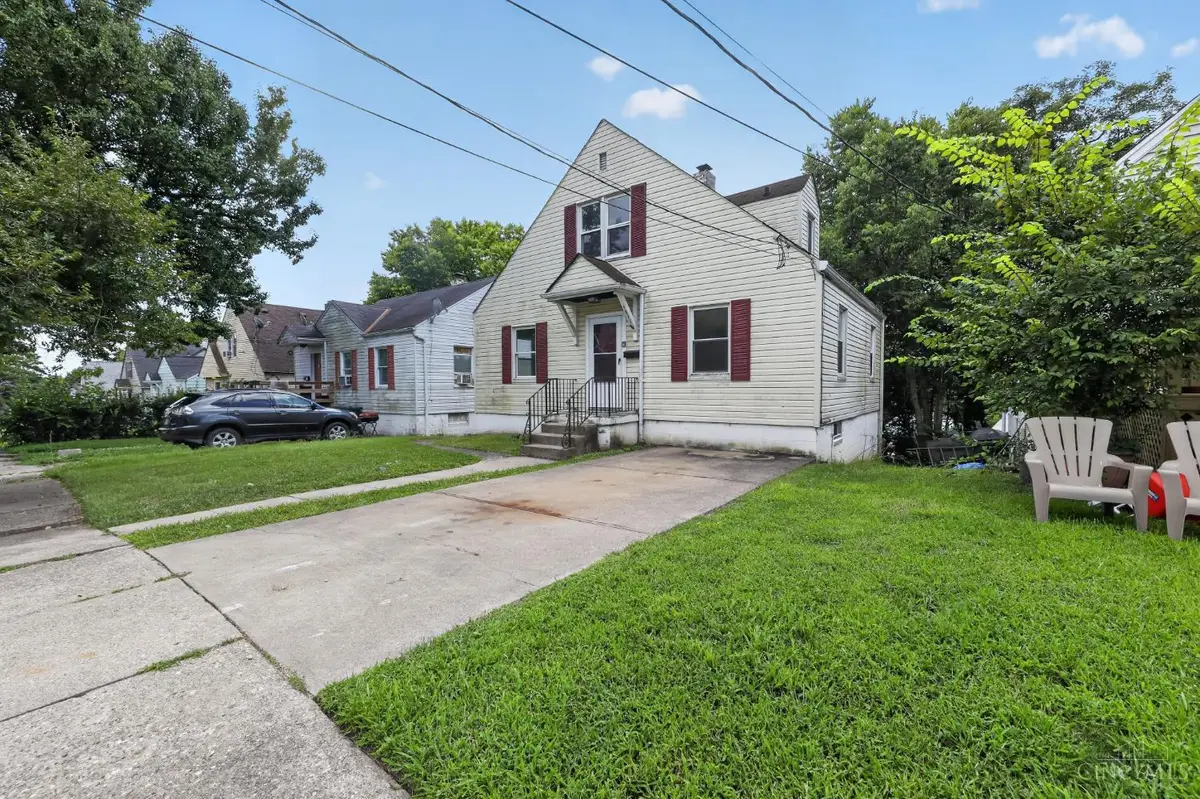 1911 Ashbrook Drive, Cincinnati, OH 45238 - #1