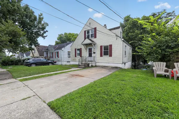 1911 Ashbrook Drive, Cincinnati, OH 45238