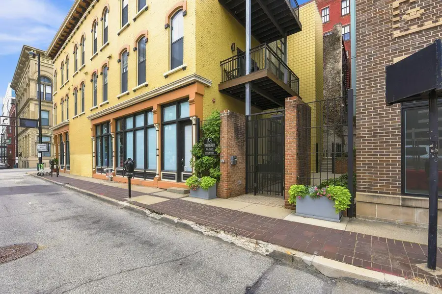 411 Plum Street #203, Cincinnati, OH 45202 - #2