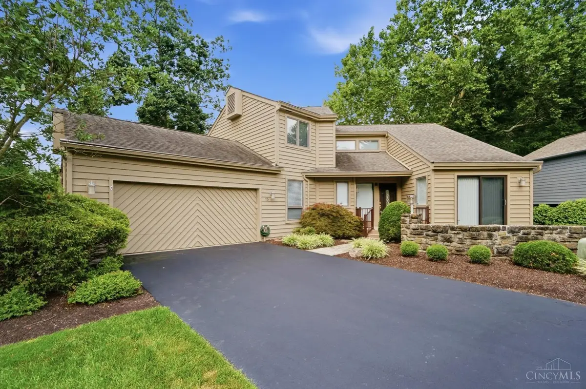 15 Falling Brook Lane, Blue Ash, OH 45241 - #1