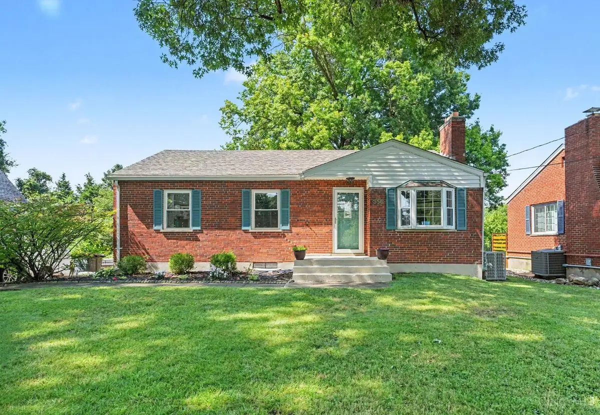 558 E State Road, Cleves, OH 45002 - #1